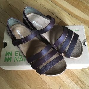 El Naturalista NF42 sandal